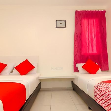 Skudai Hotel Екстер'єр фото