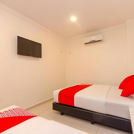 Skudai Hotel Екстер'єр фото