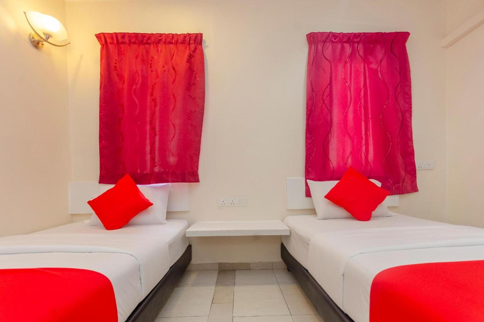 Skudai Hotel Екстер'єр фото